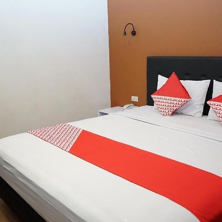 Ren'Z Hotel Bangka Island (Bangka-Belitung) Exterior foto