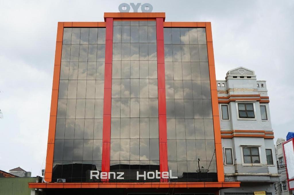 Ren'Z Hotel Bangka Island (Bangka-Belitung) Exterior foto