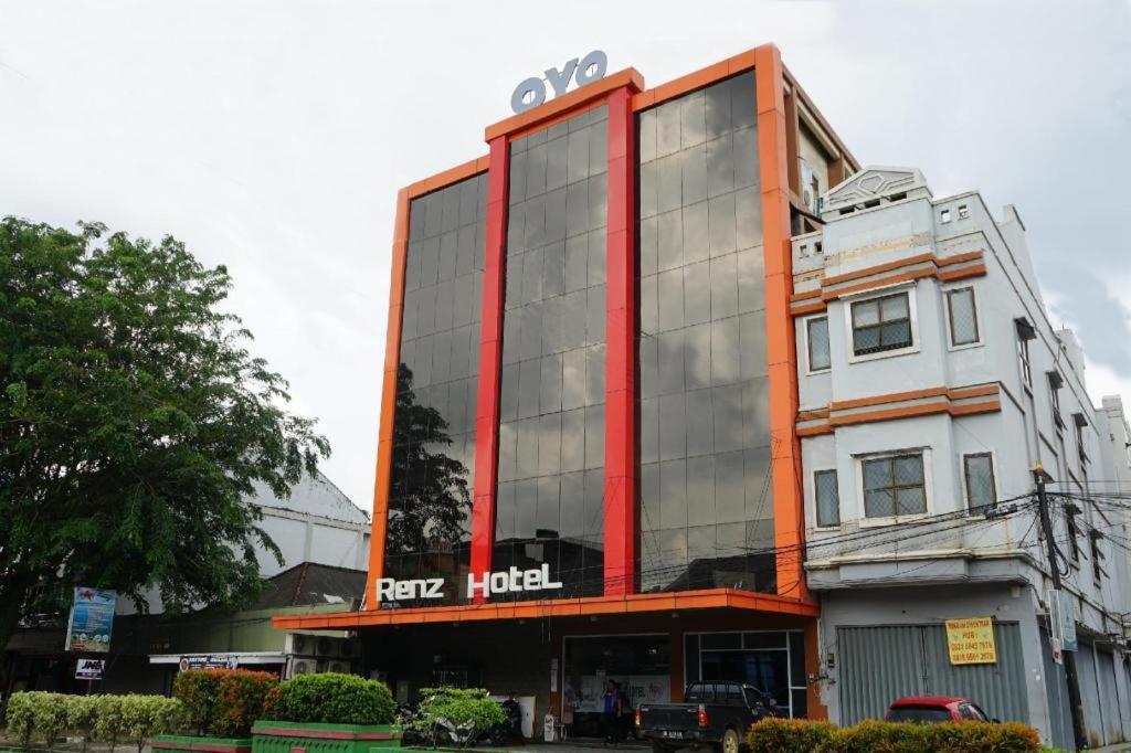 Ren'Z Hotel Bangka Island (Bangka-Belitung) Exterior foto
